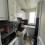 Charmant Deux Pieces Au Coeur Du 18 Eme